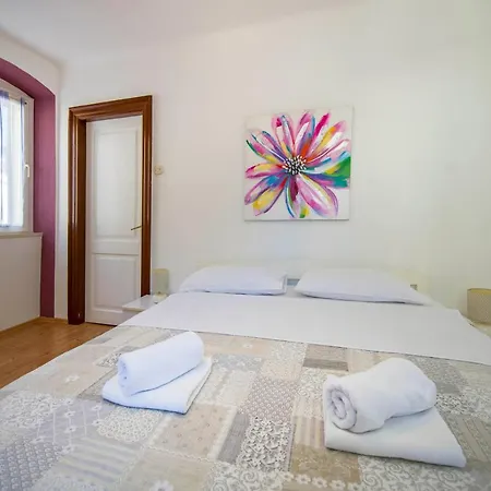 Appartement Traditional House With Terrace Split
