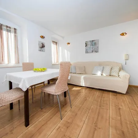 Appartement Traditional House With Terrace *