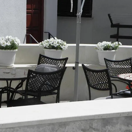 Traditional House With Terrace Appartement
