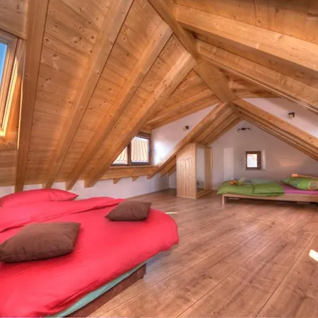 Traditional House With Terrace Lejlighed *